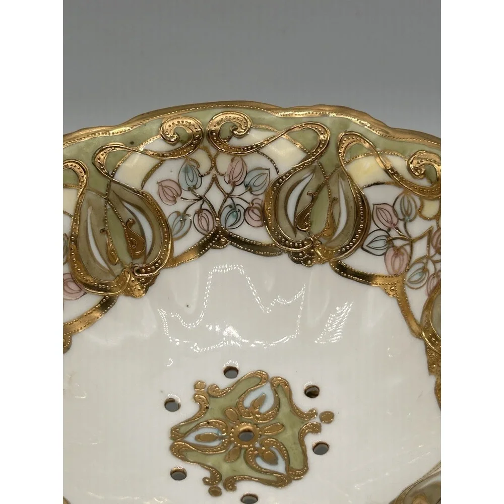 Vintage Nippon Footed Berry Bowl With Hand Painted Gold Gilt & Floral Design